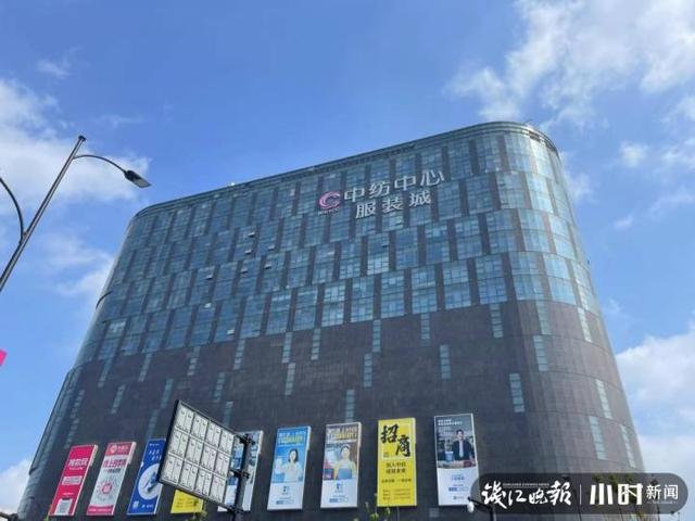 四季青女裝批發(fā)網(wǎng)，四季青女裝批發(fā)網(wǎng)站？