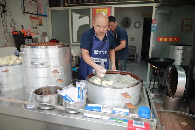 早餐店的包子哪里進貨的，早餐店的包子哪里進貨的多？