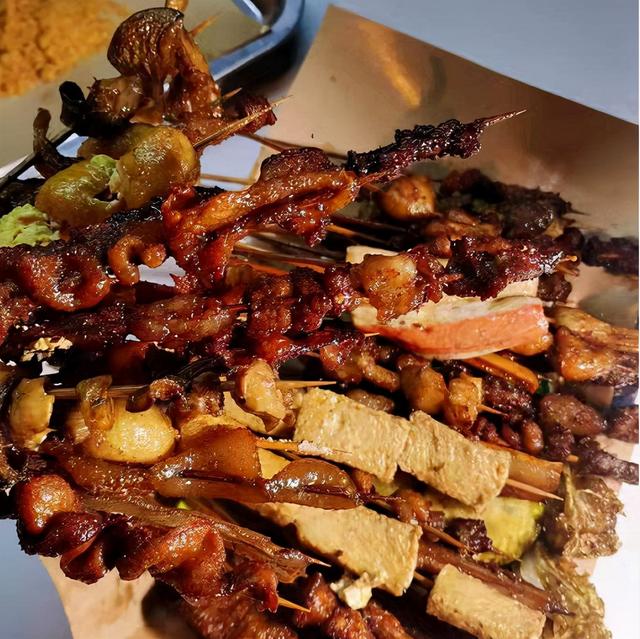 串串一塊錢一串，一塊錢的串串有哪些菜品？