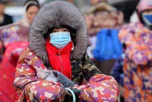 羽絨服批發(fā)哪里最便宜質量好又好看，羽絨服哪里的好又便宜？