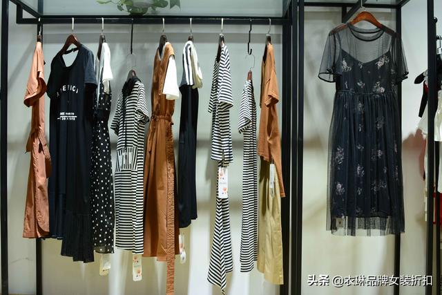 淘寶上的女裝貨源是干嘛的呢，淘寶服裝店貨源都是哪里來的？