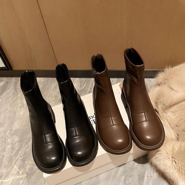 女鞋貨源網(wǎng)站大全圖片，女鞋貨源平臺？
