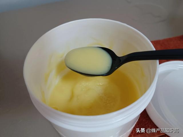 淘寶拼多多熱銷蜂王漿紙貨源拿貨是真的嗎，拼多多蜂王漿是否真貨？